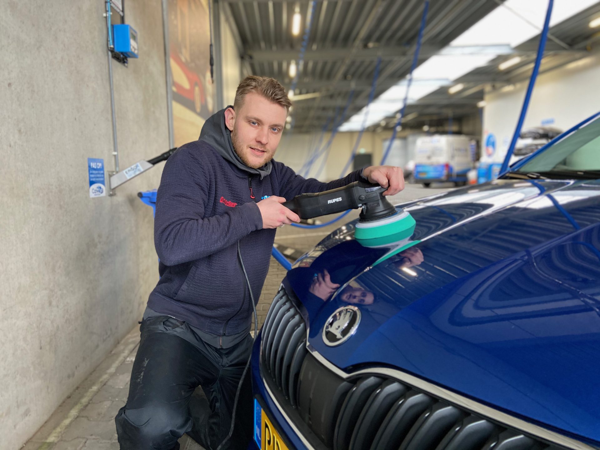 Polijsten Carwash Houten